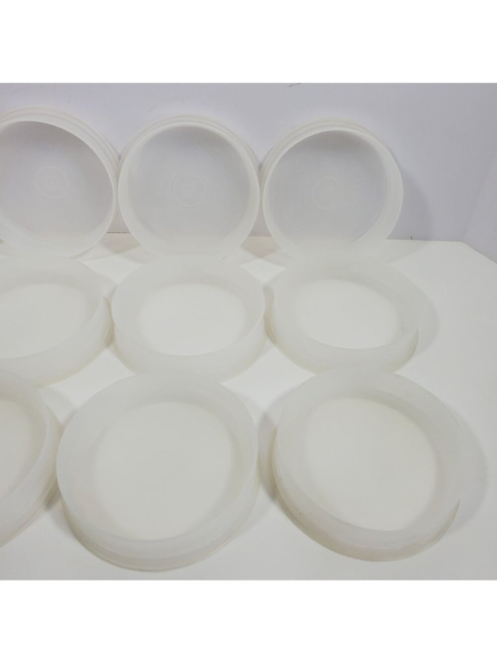 Tupperware 4" Hamburger Keepers 9 Lot Sheer And 1 White Ring Clear 882 NO PRESS - Picture 3 of 10